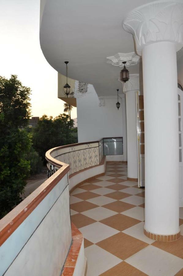 White Villa Луксор Екстериор снимка